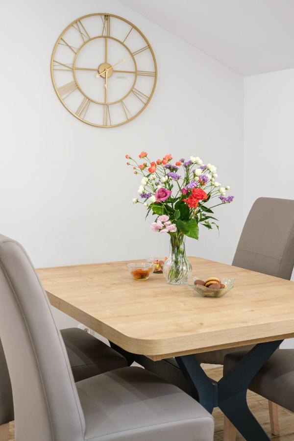 Apartment Darka 1 Sumartin Bagian luar foto